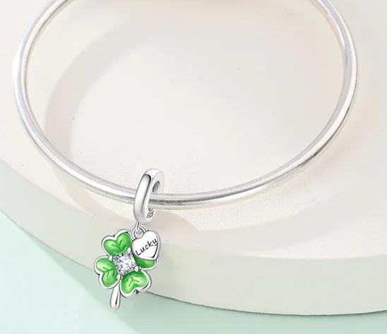 MariaFonte Bead Charm Quadrifoglio Verde Portafortuna Cuore 'lucky' in Argento Compatibile