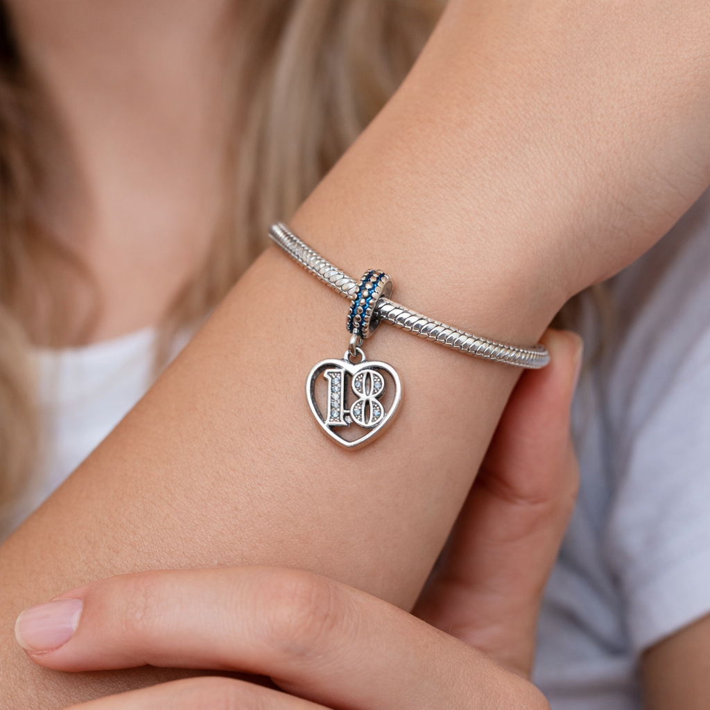 MariaFonte Charm 18 Anni Argento Sterling 925 Compatibile con Collane e Bracciali Pandora