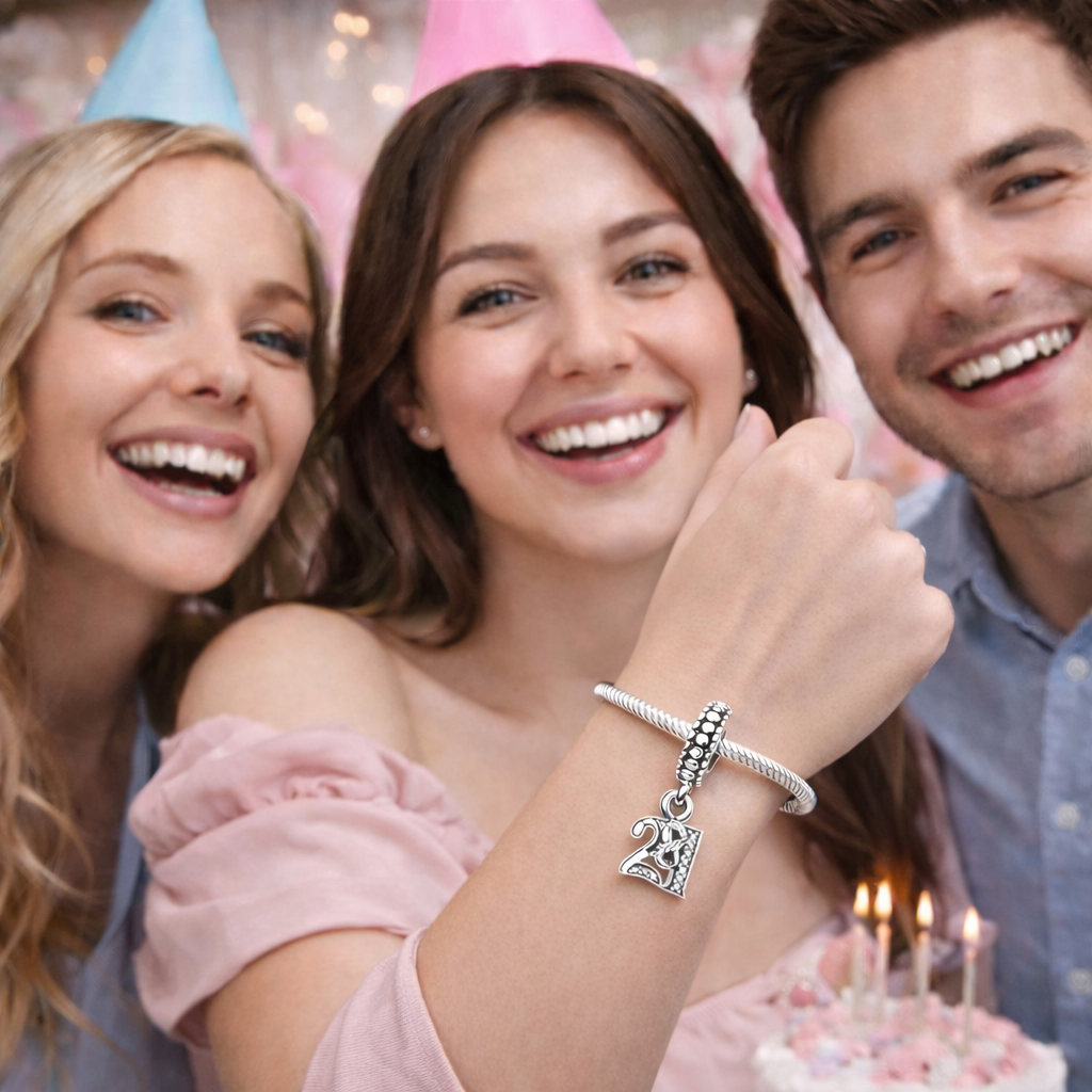 MariaFonte Bead Charm 21 Anni in Argento 925 Compatibile con Collane e Bracciali Pandora