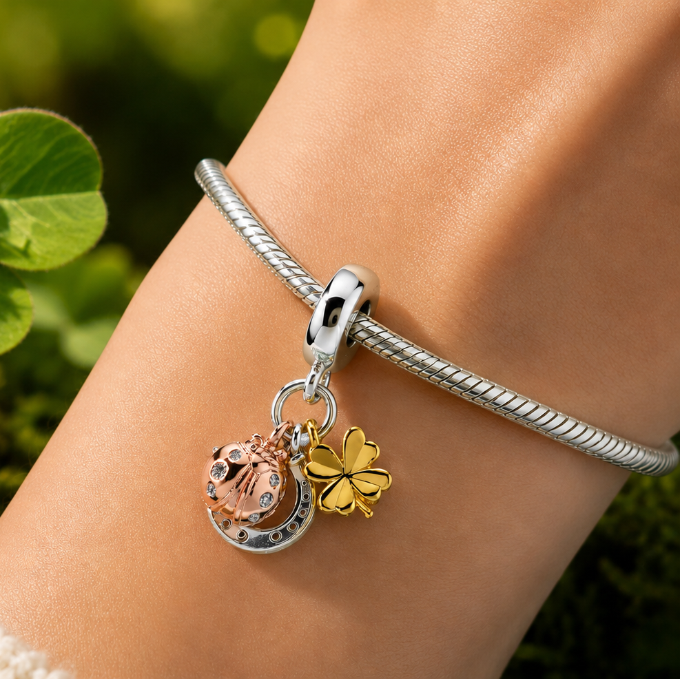 MariaFonte Charm Ciondolo Portafortuna Coccinella Quadrifoglio Ferro di Cavallo Argento 925 Zirconia Compatibile con Collane e Bracciali Pandora