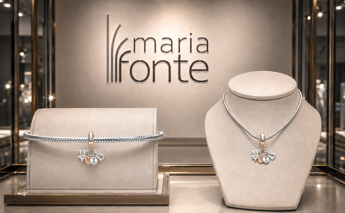 MariaFonte Charm Ciondolo Lettere Pensili Cuore Family Argento 925 Zirconia Compatibile con Collane e Bracciali Pandora