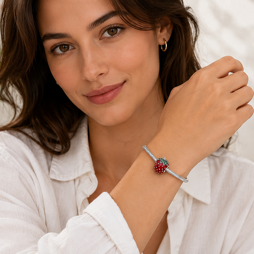 MariaFonte Bead Charm Fragola in Argento 925 con Zirconia Compatibile con Collane e Bracciali Pandora