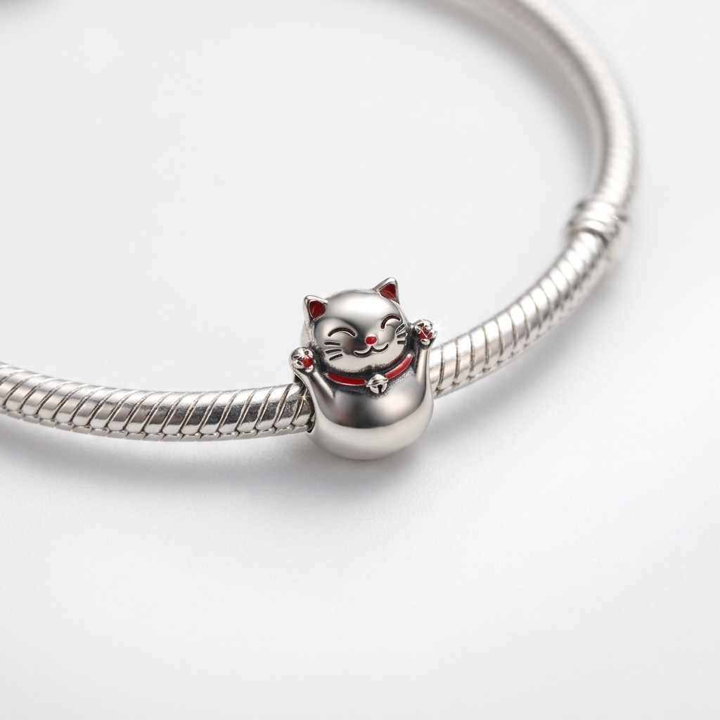 Maria Fonte-Bead Charm Ciondolo Gatto Giapponese Portafortuna (Maneki Neko) in Argento  925 Compatibile con Collane e Bracciali Pandora