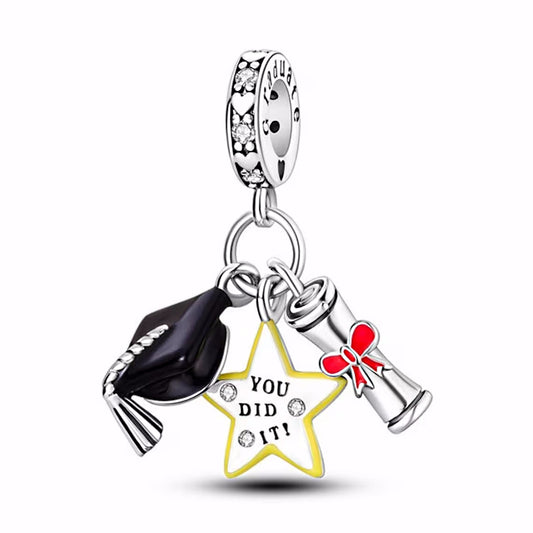 MariaFonte Charm Laurea Diploma Cappello Stella Pergamena Portafortuna Argento 925 Zirconia Compatibile con Collane e Bracciali Pandora