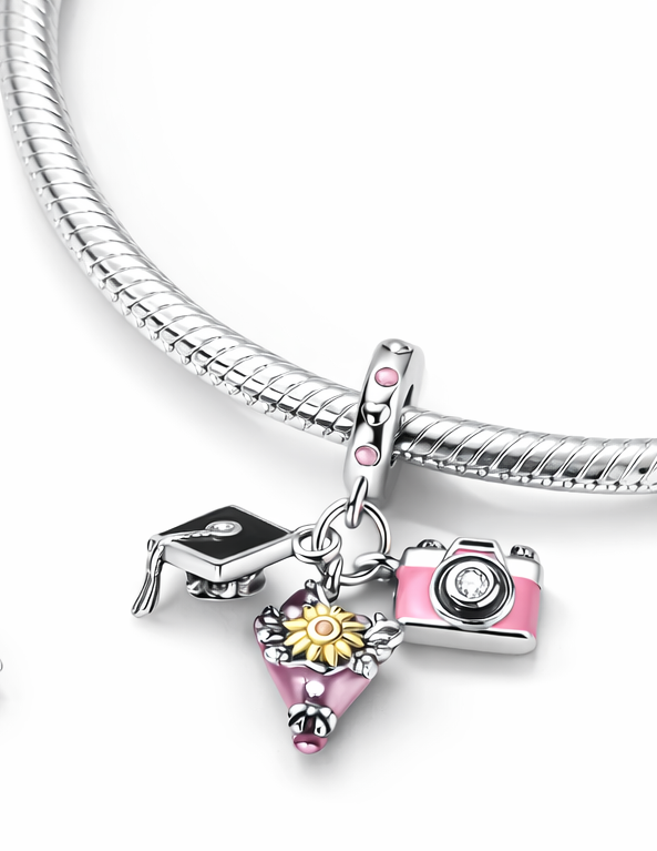MariaFonte Charm Cappello Laurea Bouquet con Girasole e Macchina Fotografica "Capture Life" Argento Compatibile con Collane e Bracciali Pandora