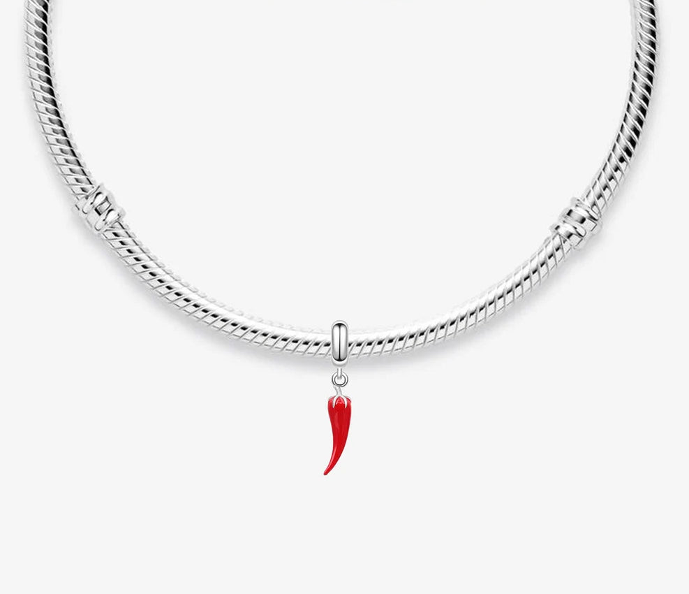 MariaFonte Charm Ciondolo Pendente Portafortuna Corno Cornetto Peperoncino Rosso  Argento 925 Compatibile con Collane e Bracciali Pandora