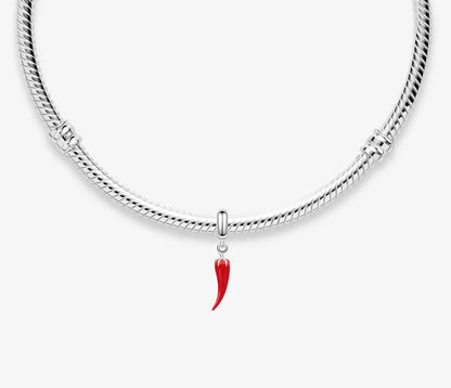 MariaFonte Charm Ciondolo Pendente Portafortuna Corno Cornetto Peperoncino Rosso  Argento 925 Compatibile con Collane e Bracciali Pandora