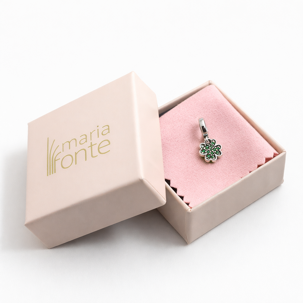 MariaFonte Charm Quadrifoglio Verde Piccolo Portafortuna in Argento Compatibile con Bracciale e Collane