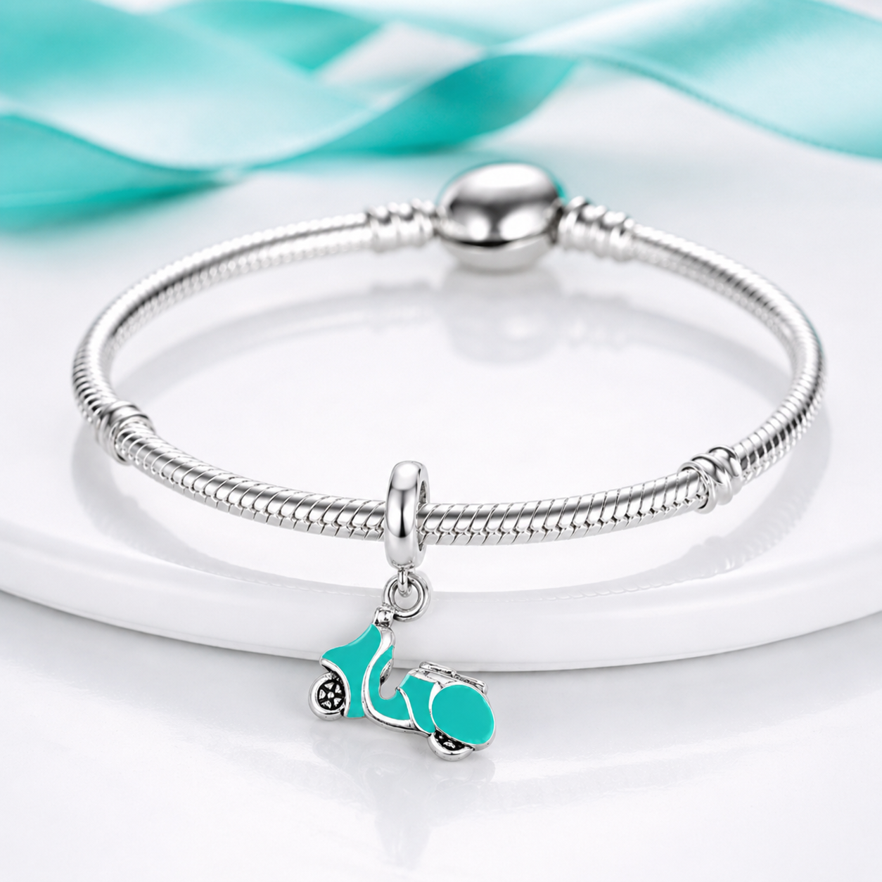 MariaFonte Bead Charm Ciondolo Vespa Scooter Moto Turchese in Argento 925 Compatibile con Collane e Bracciali
